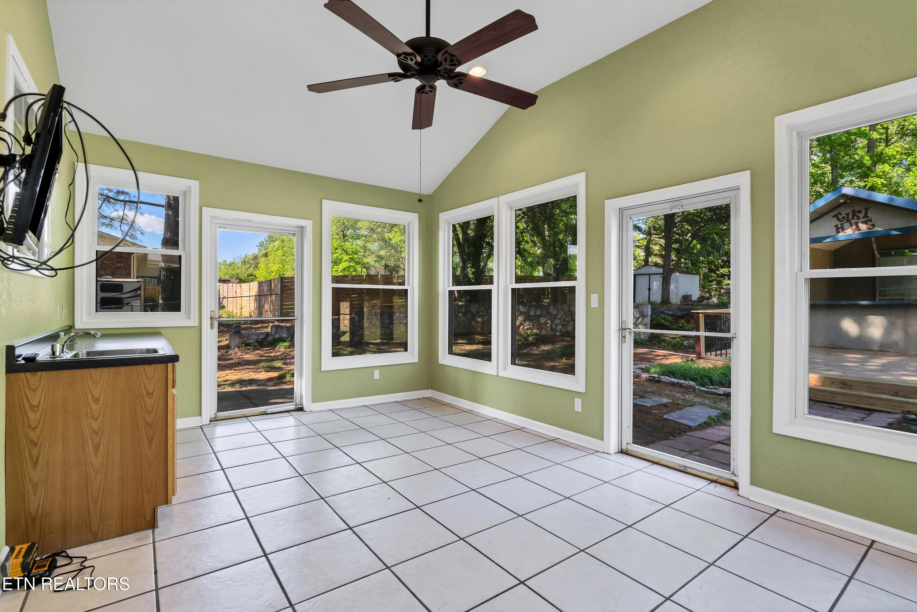 202 Candora Road Maryville, TN 37804 - Photo 35 of 47 DSC03138