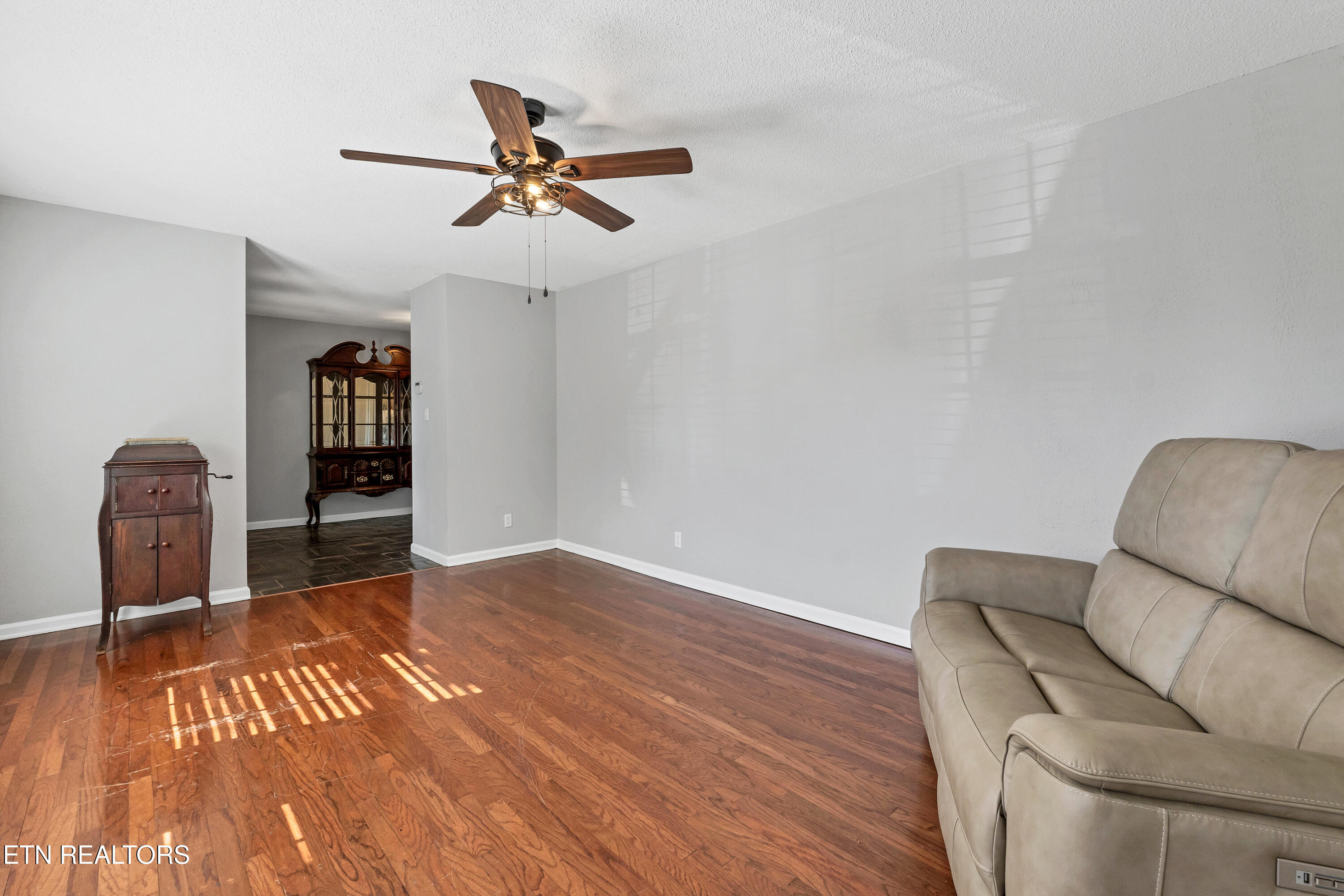 202 Candora Road Maryville, TN 37804 - Photo 5 of 47 DSC03203