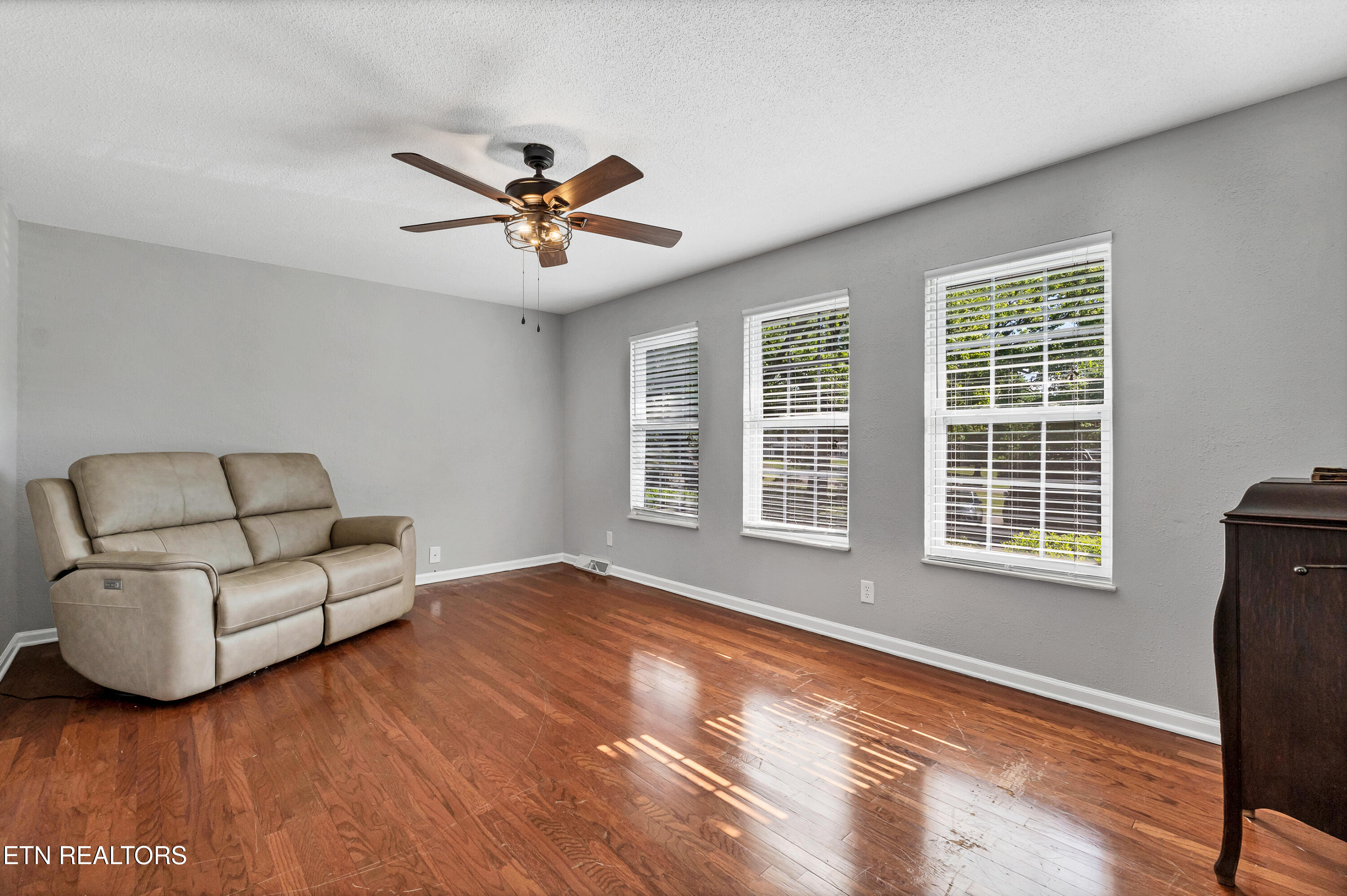 202 Candora Road Maryville, TN 37804 - Photo 6 of 47 DSC03198