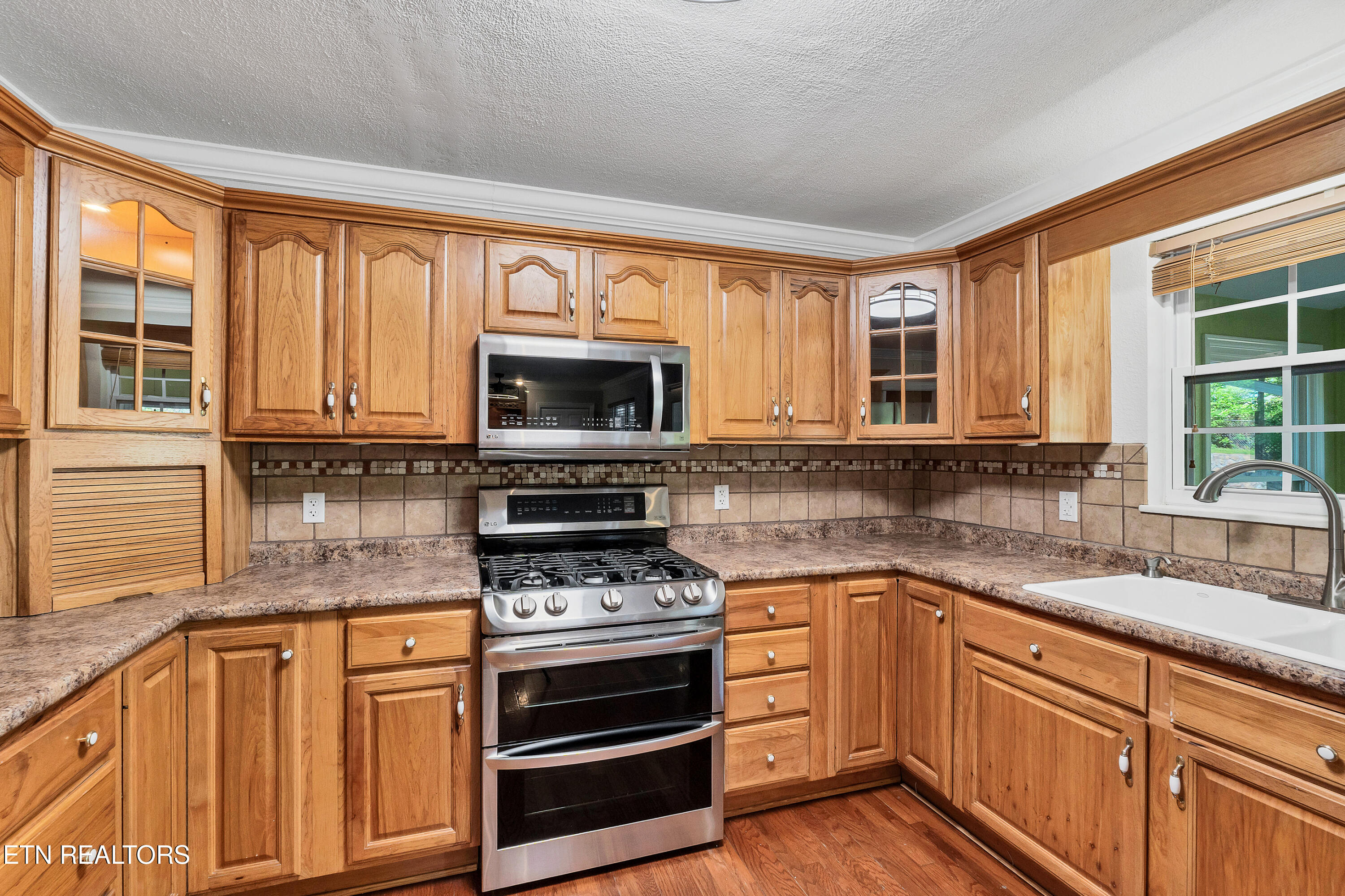 202 Candora Road Maryville, TN 37804 - Photo 8 of 47 DSC03103