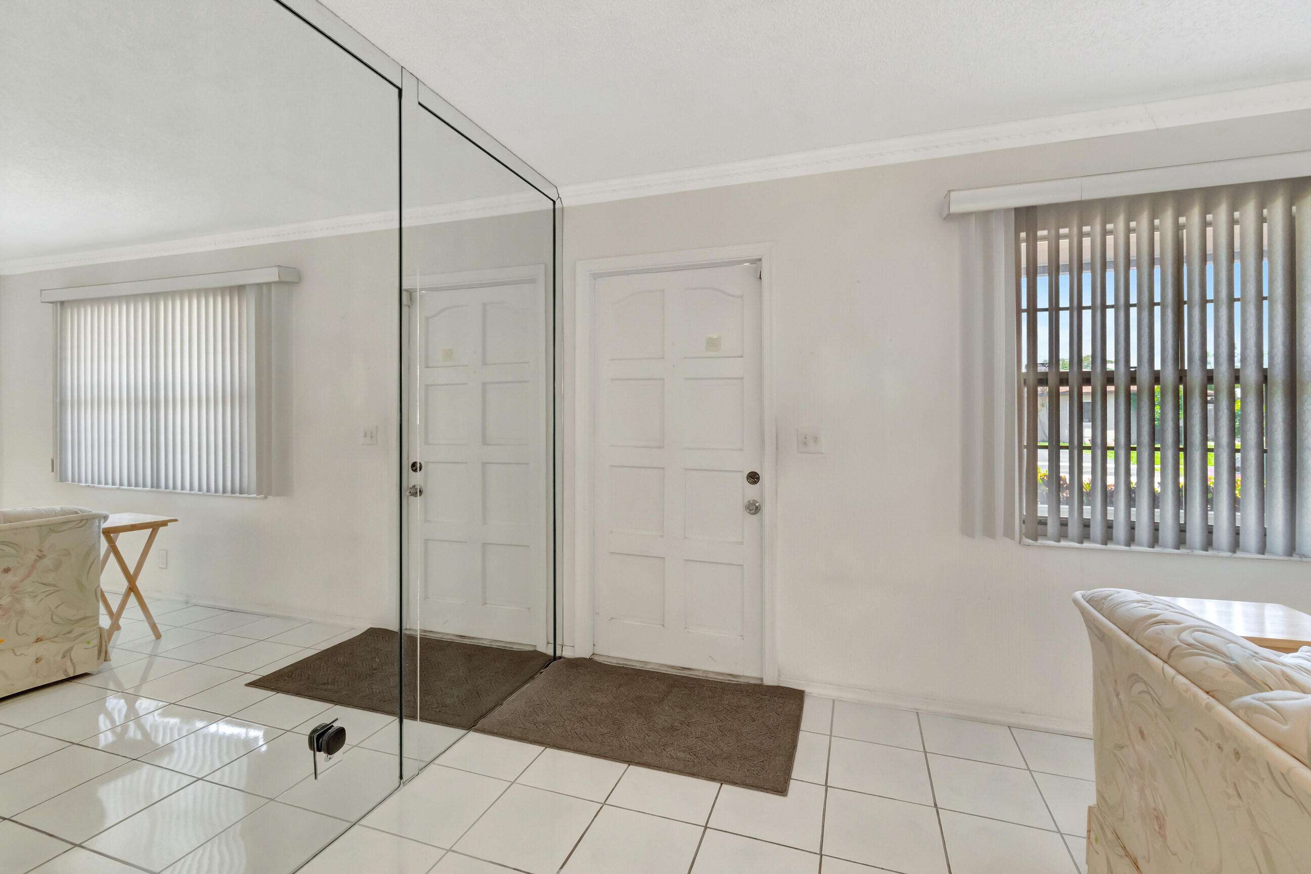 9666 Colorado Court Boca Raton, FL 33434 - Photo 7 of 50 DSC_1008
