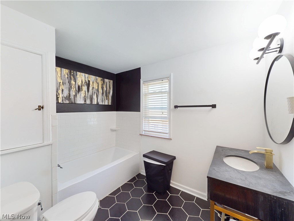 2168 Fenwick Road University Heights, OH 44118 - Photo 28 of 46 Gallery Image 28