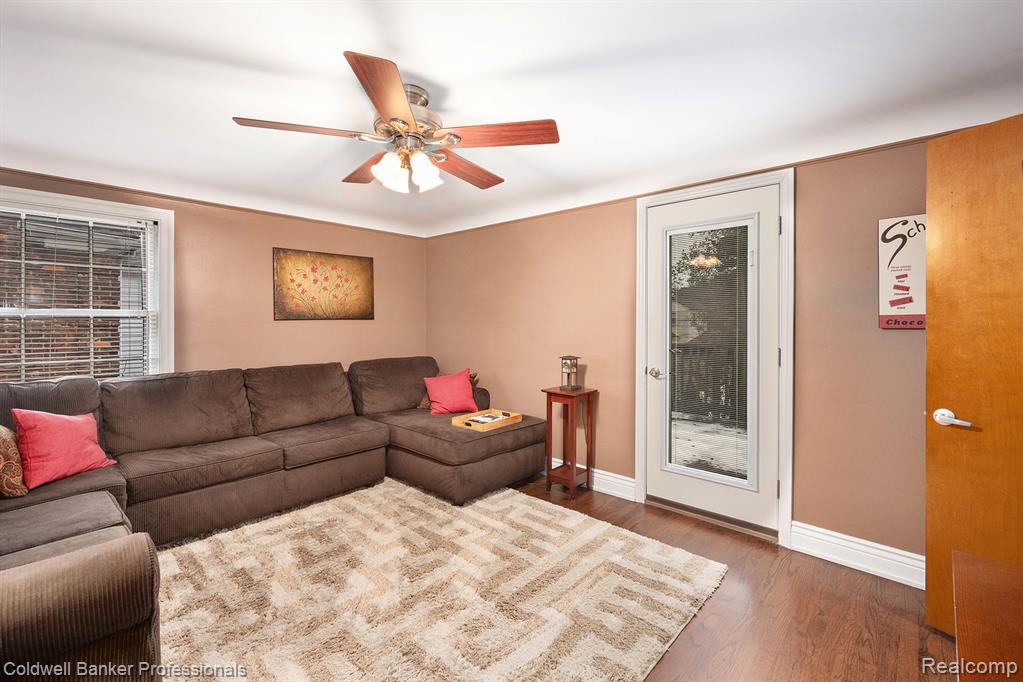 1358 Harvard Road Grosse Pointe Park, MI 48230 - Photo 28 of 52