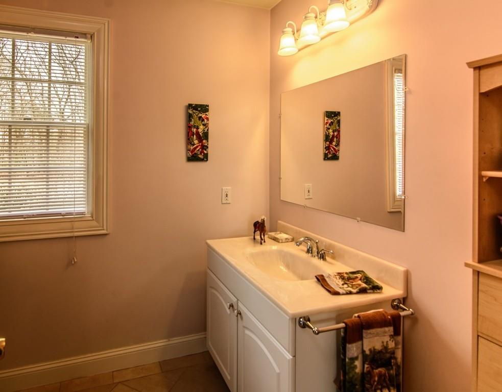8 Gable Ridge Road Westborough, MA 01581 - Photo 22 of 30 Gallery Image 22