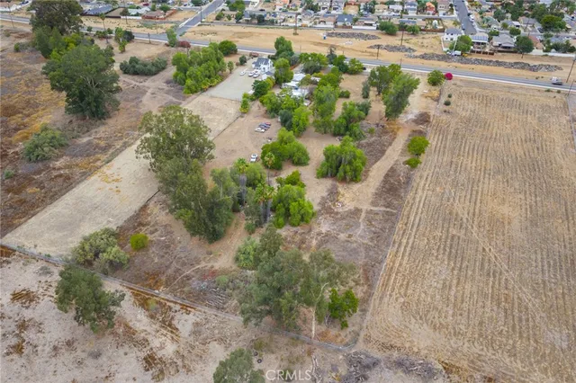 a view of a pathway with a park