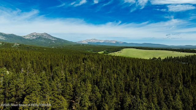 $5,750,000 | Hazelton Peak Ranch, Buffalo, WY 82834