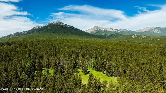 $5,750,000 | Hazelton Peak Ranch, Buffalo, WY 82834