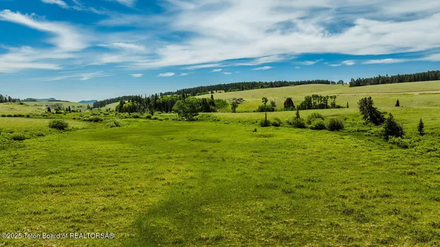 $5,750,000 | Hazelton Peak Ranch, Buffalo, WY 82834