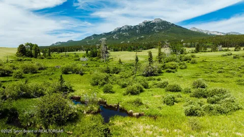 $5,750,000 | Hazelton Peak Ranch, Buffalo, WY 82834