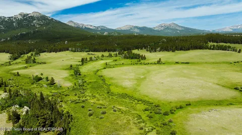 $5,750,000 | Hazelton Peak Ranch, Buffalo, WY 82834