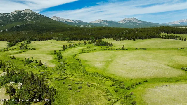 $5,750,000 | Hazelton Peak Ranch, Buffalo, WY 82834