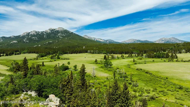 $5,750,000 | Hazelton Peak Ranch, Buffalo, WY 82834