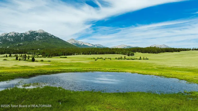 $5,750,000 | Hazelton Peak Ranch, Buffalo, WY 82834