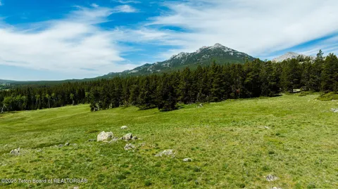 $5,750,000 | Hazelton Peak Ranch, Buffalo, WY 82834