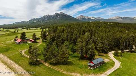 $5,750,000 | Hazelton Peak Ranch, Buffalo, WY 82834