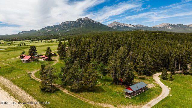 $5,750,000 | Hazelton Peak Ranch, Buffalo, WY 82834