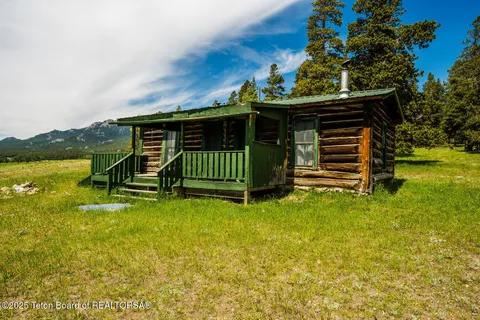 $5,750,000 | Hazelton Peak Ranch, Buffalo, WY 82834