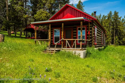 $5,750,000 | Hazelton Peak Ranch, Buffalo, WY 82834