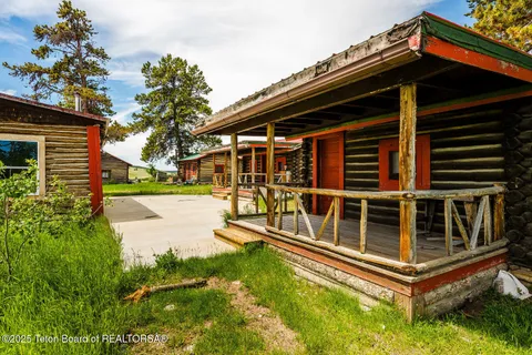 $5,750,000 | Hazelton Peak Ranch, Buffalo, WY 82834