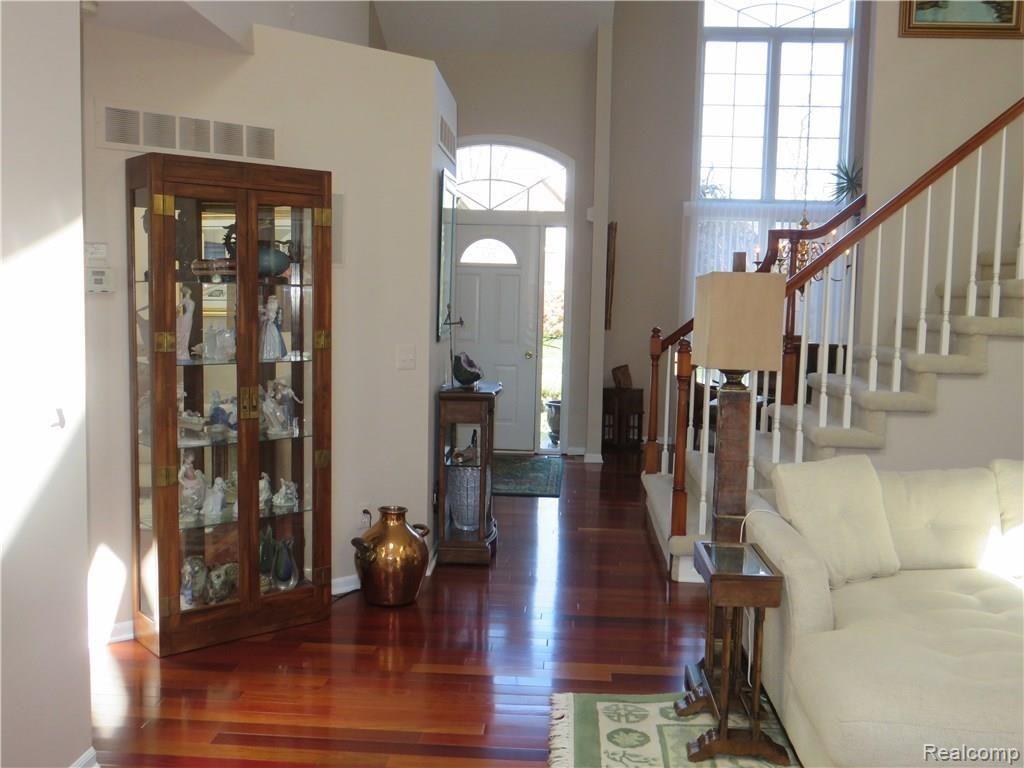 358 Jonathan Drive Rochester, MI 48307 - Photo 15 of 22 15.JPG