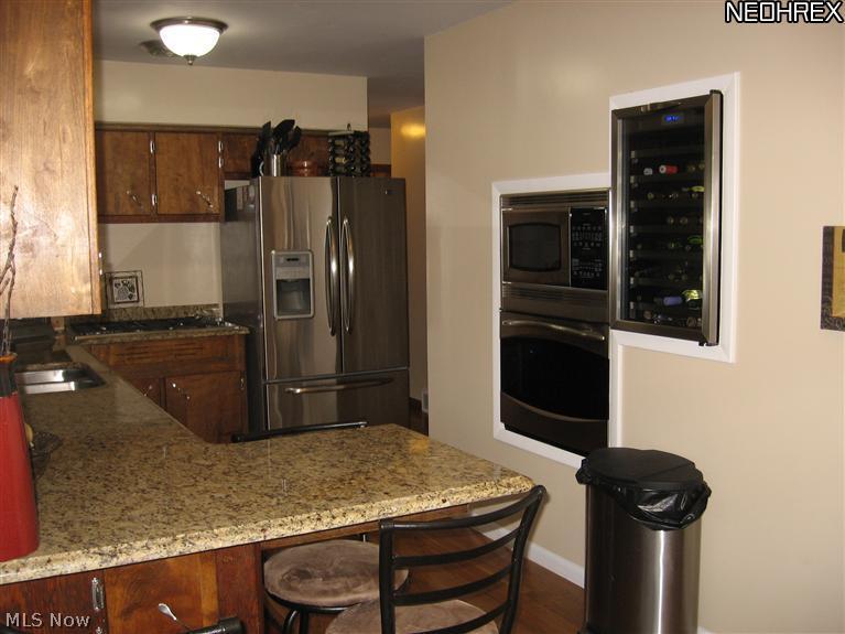 7441 Darrow Road Hudson, OH 44236 - Photo 8 of 18 Gallery Image 8