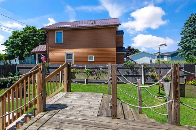 $294,900 | 1102 16th Street, Two Rivers, WI 54241