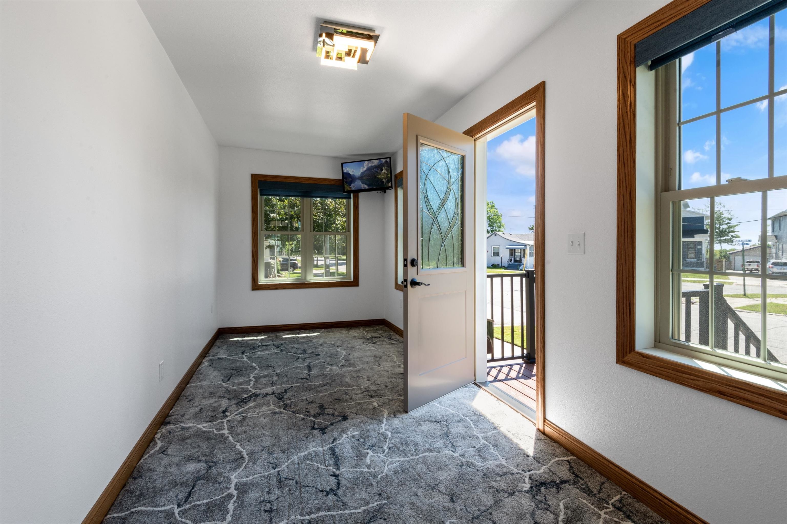 1102 16th Street Two Rivers, WI 54241 - Photo 4 of 33