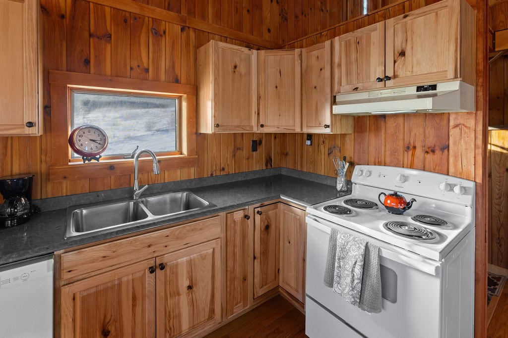 161 Ridge Road Hamden, NY 13782 - Photo 8 of 38