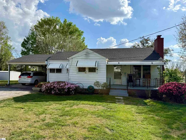 $265,000 | 109 Carolina Avenue, Greer, SC 29650