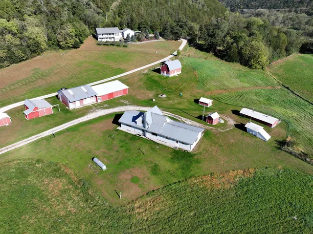 $450,000 | 34760 Fawn Drive, Lanesboro, MN 55949