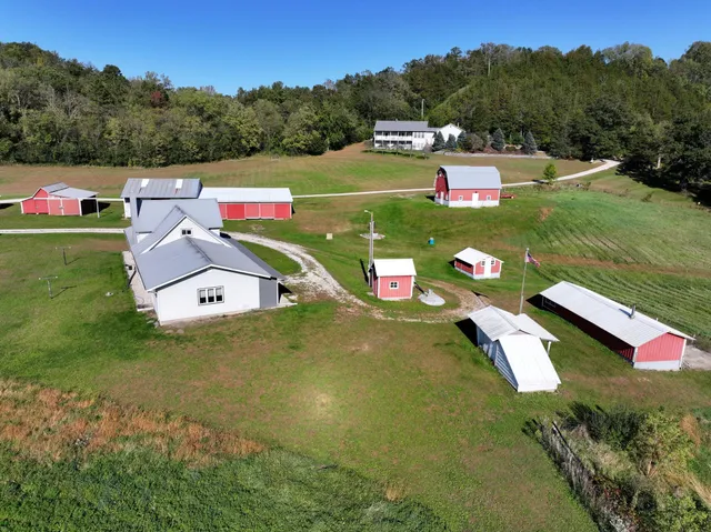 $450,000 | 34760 Fawn Drive, Lanesboro, MN 55949