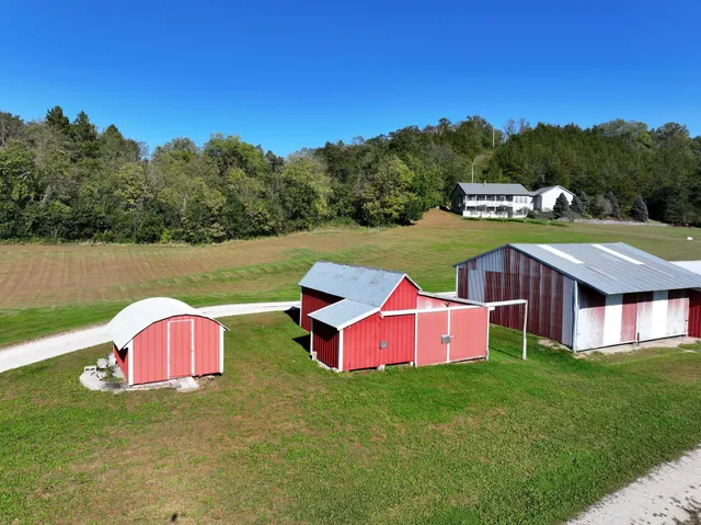 $450,000 | 34760 Fawn Drive, Lanesboro, MN 55949