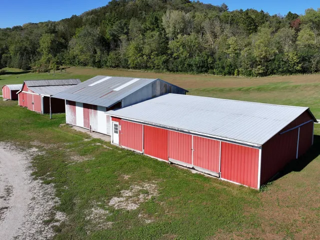 $450,000 | 34760 Fawn Drive, Lanesboro, MN 55949