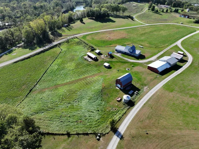 $450,000 | 34760 Fawn Drive, Lanesboro, MN 55949