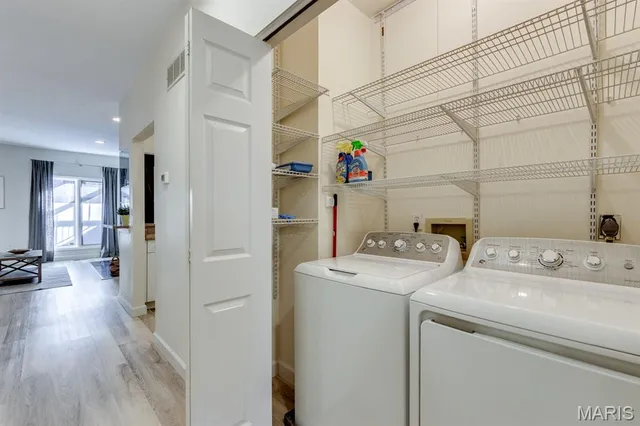 $275,000 | 4111 West Pine Boulevard, Unit 11, St. Louis, MO 63108