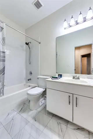 $275,000 | 4111 West Pine Boulevard, Unit 11, St. Louis, MO 63108