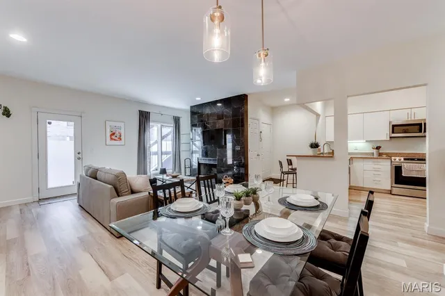 $275,000 | 4111 West Pine Boulevard, Unit 11, St. Louis, MO 63108