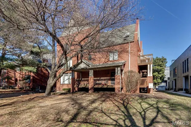 $275,000 | 4111 West Pine Boulevard, Unit 11, St. Louis, MO 63108