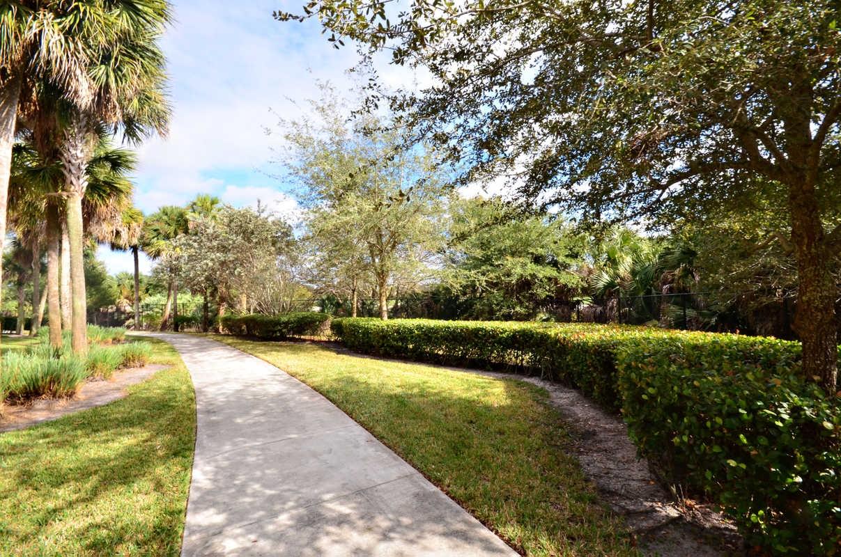 2896 Hidden Hills Road, Unit 1007 West Palm Beach, FL 33411 - Photo 28 of 29 h30