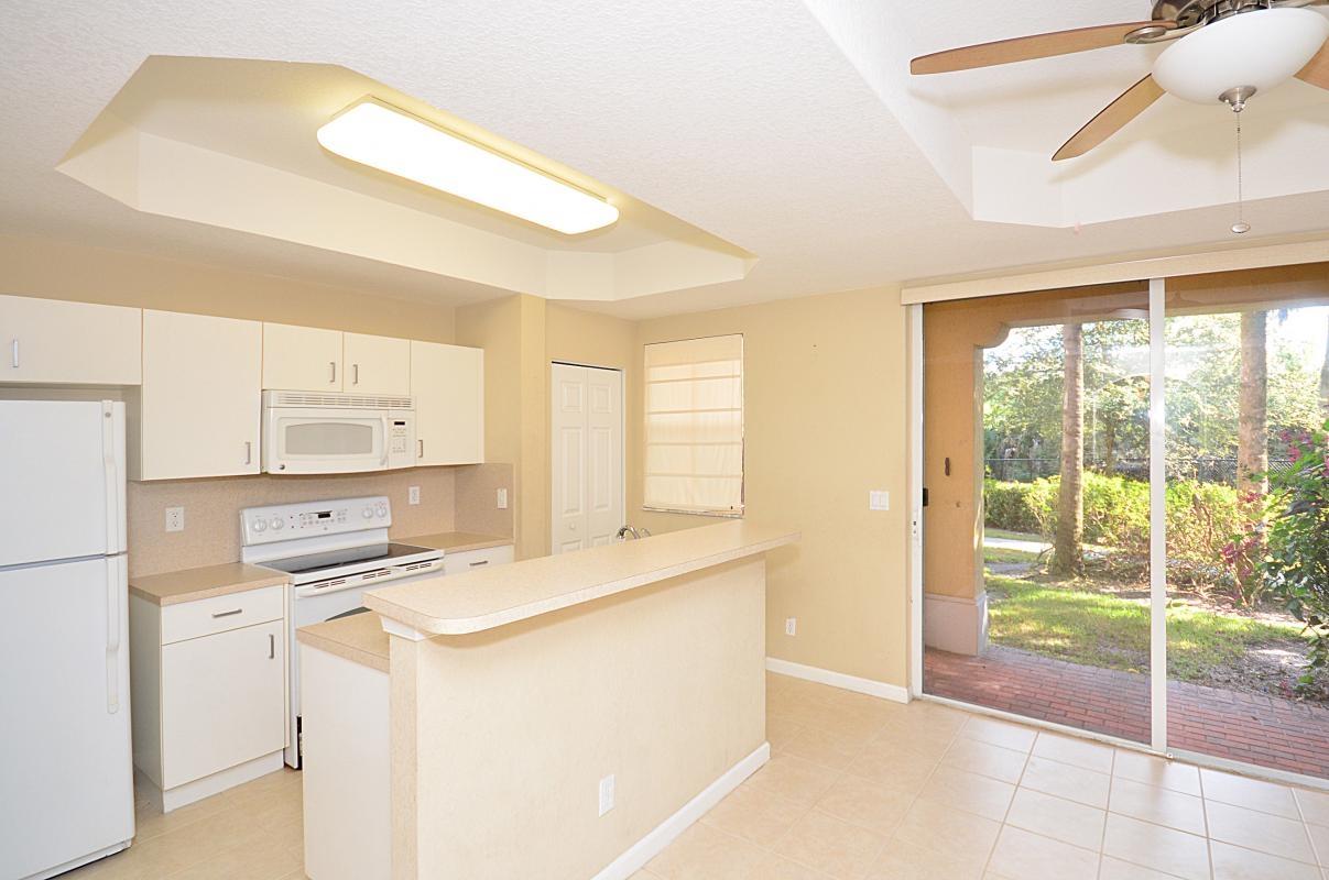 2896 Hidden Hills Road, Unit 1007 West Palm Beach, FL 33411 - Photo 7 of 29 h9