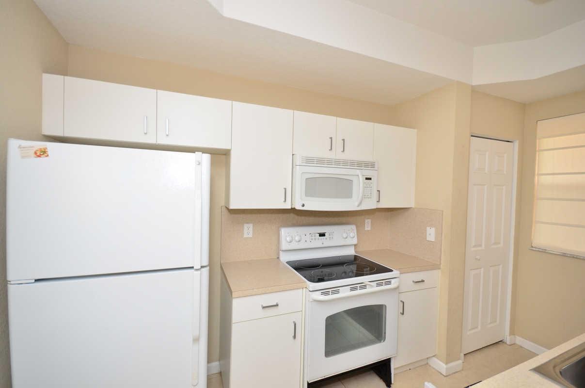 2896 Hidden Hills Road, Unit 1007 West Palm Beach, FL 33411 - Photo 10 of 29 h12