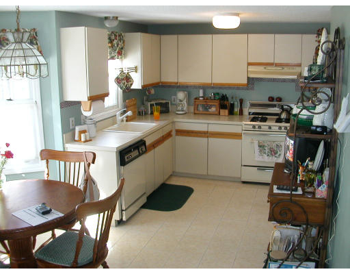 185 Turnpike Road, Unit 2 Chelmsford, MA 01824 - Photo 5 of 6