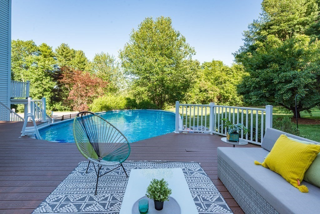 4 Rolling Hill Road Billerica, MA 01821 - Photo 34 of 41