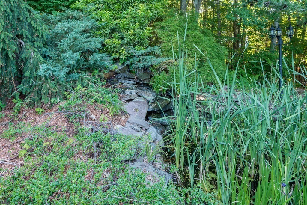 4 Rolling Hill Road Billerica, MA 01821 - Photo 36 of 41