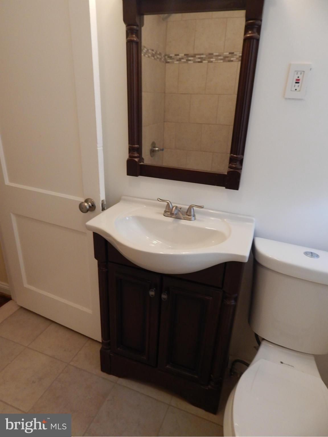 1704 Winford Road Baltimore, MD 21239 - Photo 15 of 25 Bath