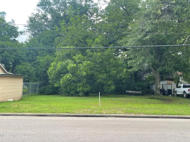 $7,500 | 1203 South Chrisman Avenue, Cleveland, MS 38732