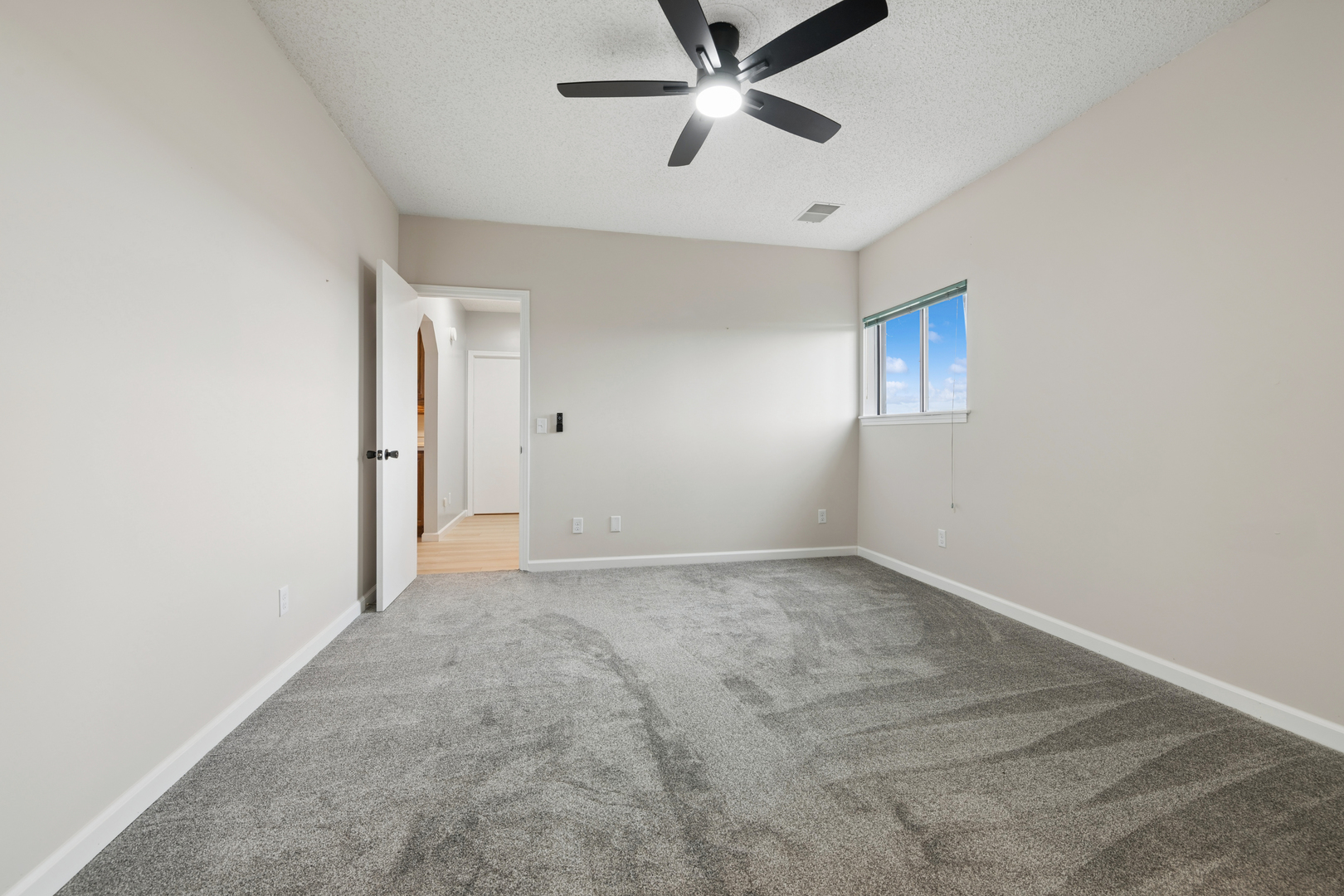 1430 North 30th Road Ottawa, IL 61350 - Photo 19 of 29