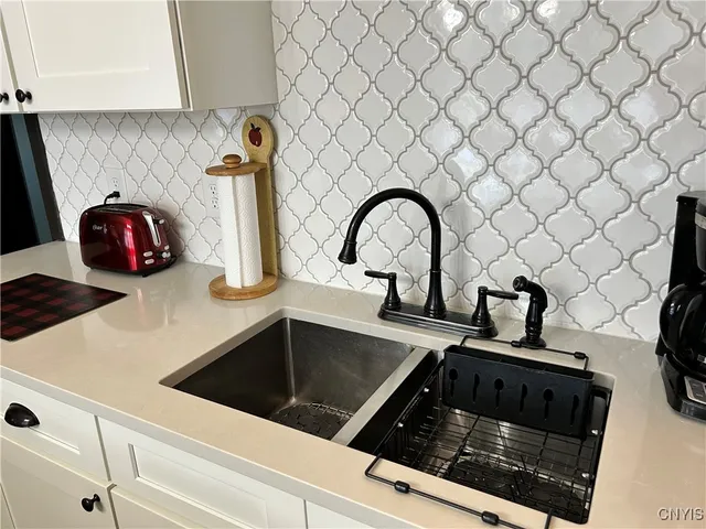 $368,000 | 6572 Lakeshore Road, Cicero, NY 13039