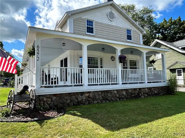 $368,000 | 6572 Lakeshore Road, Cicero, NY 13039