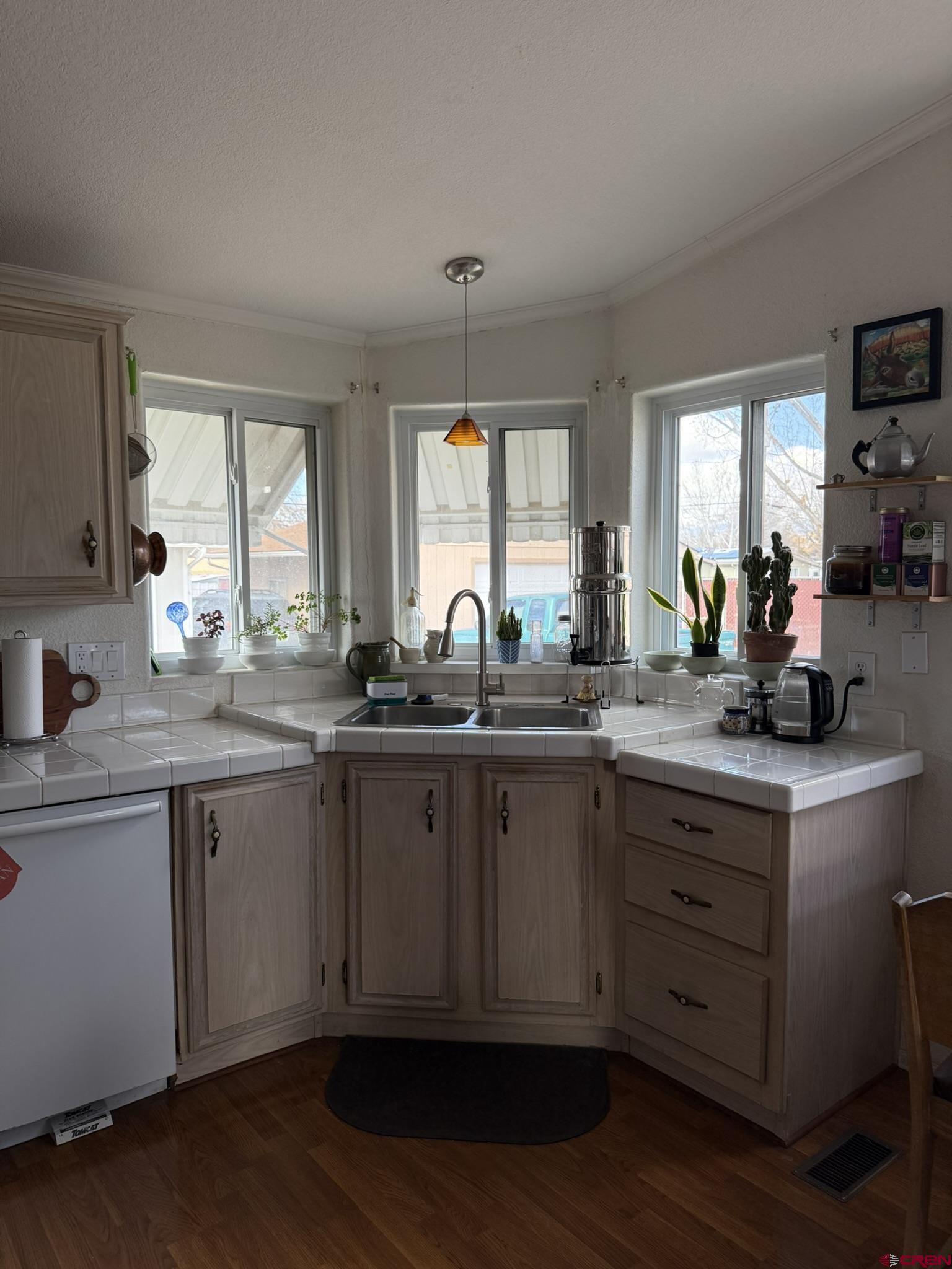 585 Elizabeth Street Delta, CO 81416 - Photo 4 of 36 a kitchen with sink and window